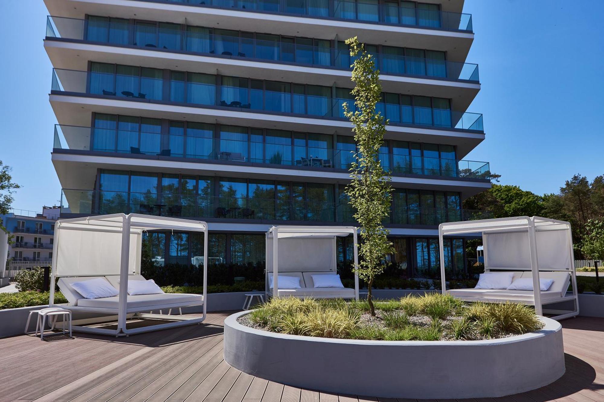 Wave Beachfront Family Apartment Miedzyzdroje Eksteriør billede