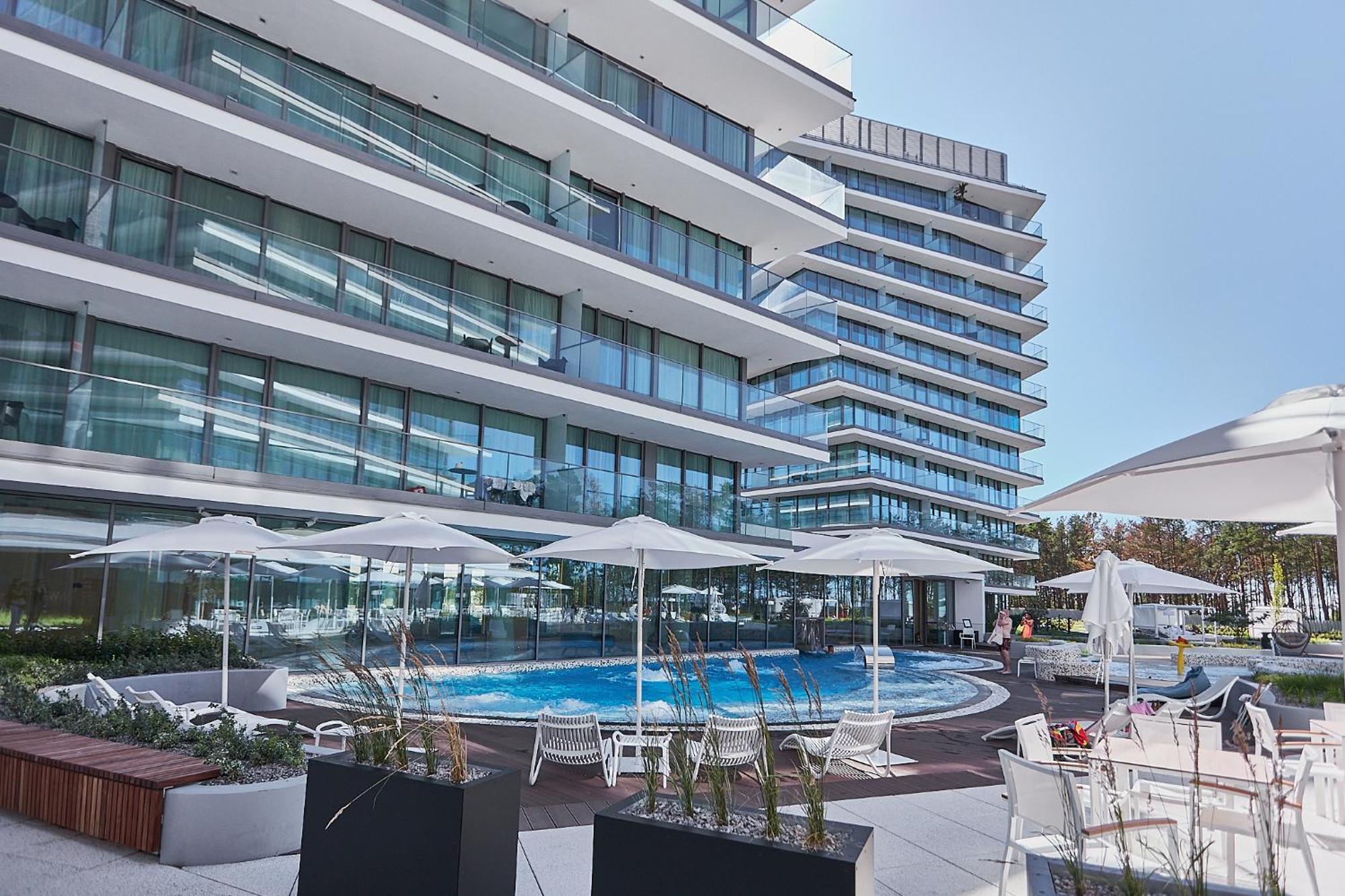 Wave Beachfront Family Apartment Miedzyzdroje Eksteriør billede