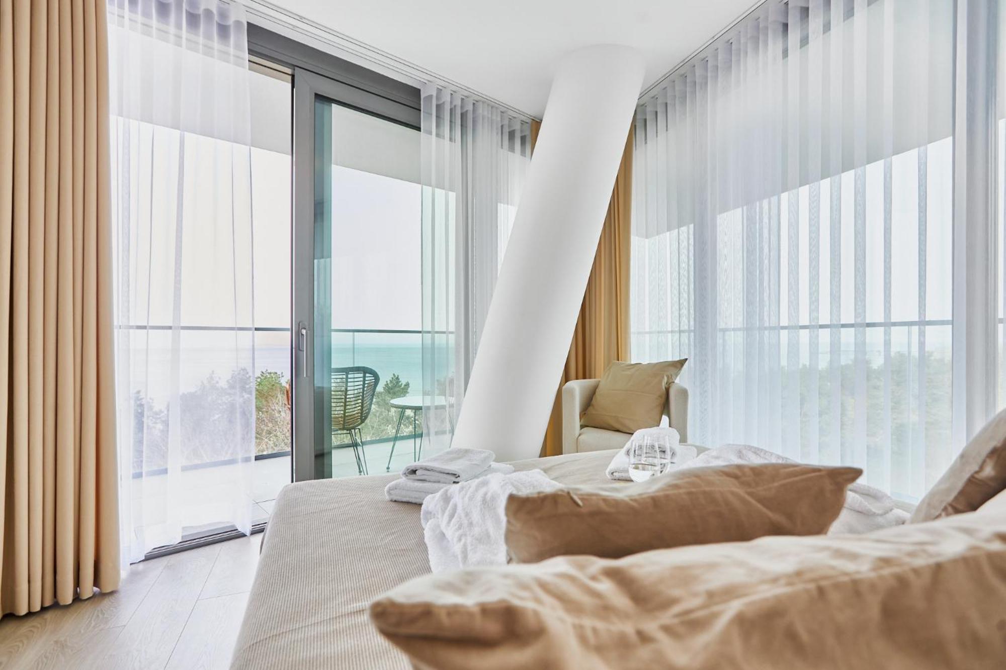 Wave Beachfront Family Apartment Miedzyzdroje Eksteriør billede